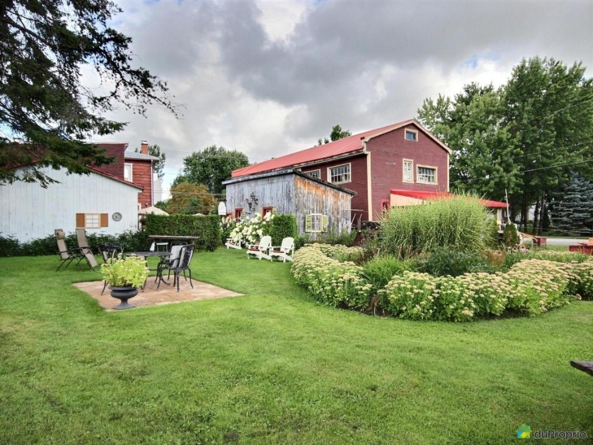 Gite Du Village - Deschambault Exteriér fotografie